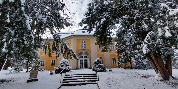 Tagungshotels - Beamer und Leinwand - Das Bergschlössl am Froschberg