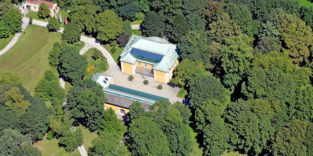 Tagungshotels - Beamer und Leinwand - Das Bergschlössl am Froschberg