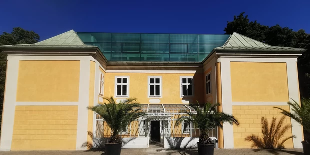 Tagungshotels - Beamer und Leinwand - Das Bergschlössl am Froschberg