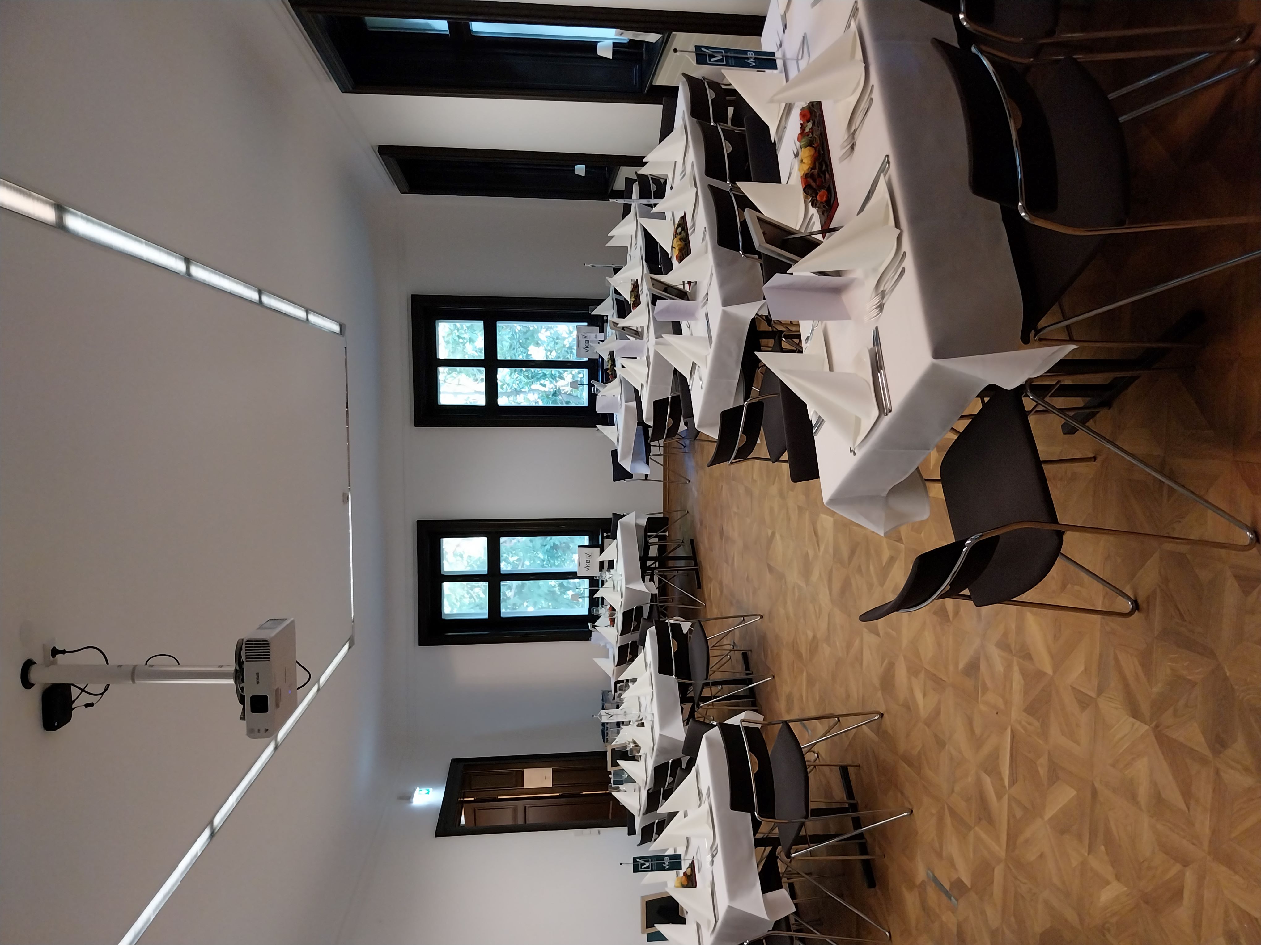 Seminarraum: Das Bergschlössl am Froschberg