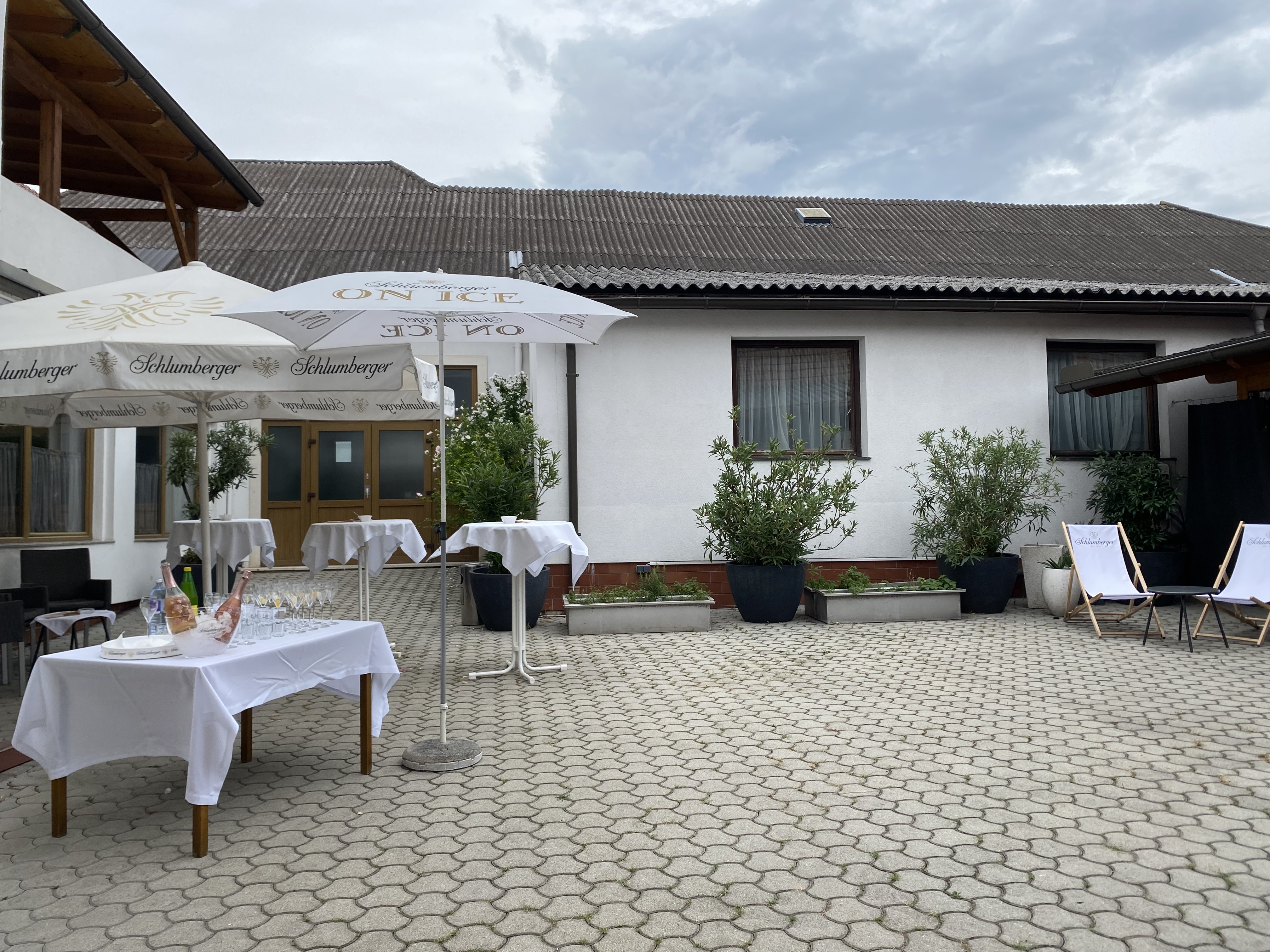 Seminarraum: Innenhof - Empfang - Wia z’haus Kraus