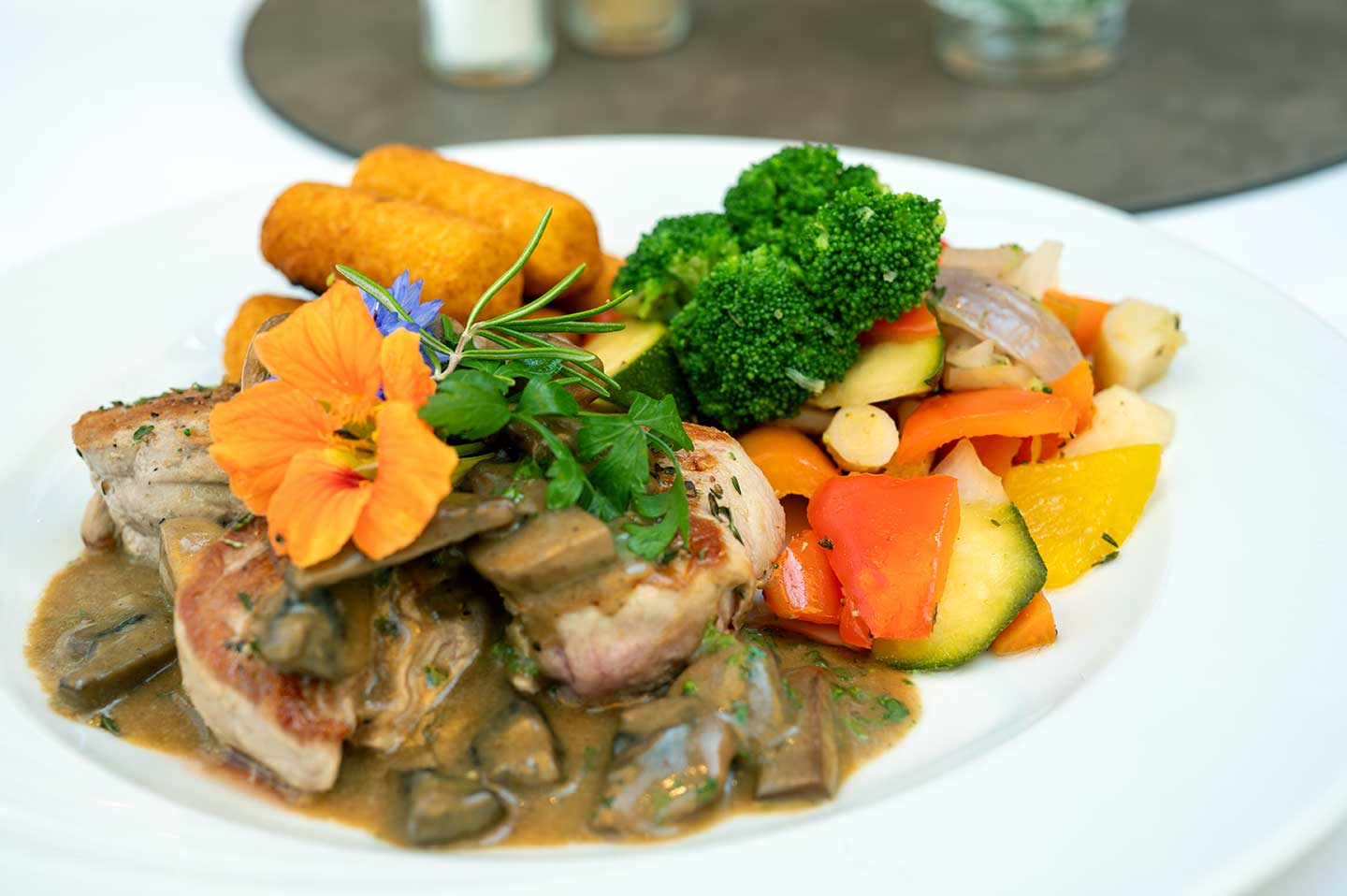 Seminarraum: kulinarische Köstlichkeiten der regionalen-, internationalen- und saisonalen Küche - Waldhotel Schäferberg 