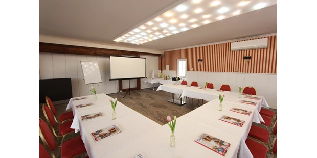Tagungshotels - Beamer und Leinwand - Strandhotel Buckow Resort& SPA