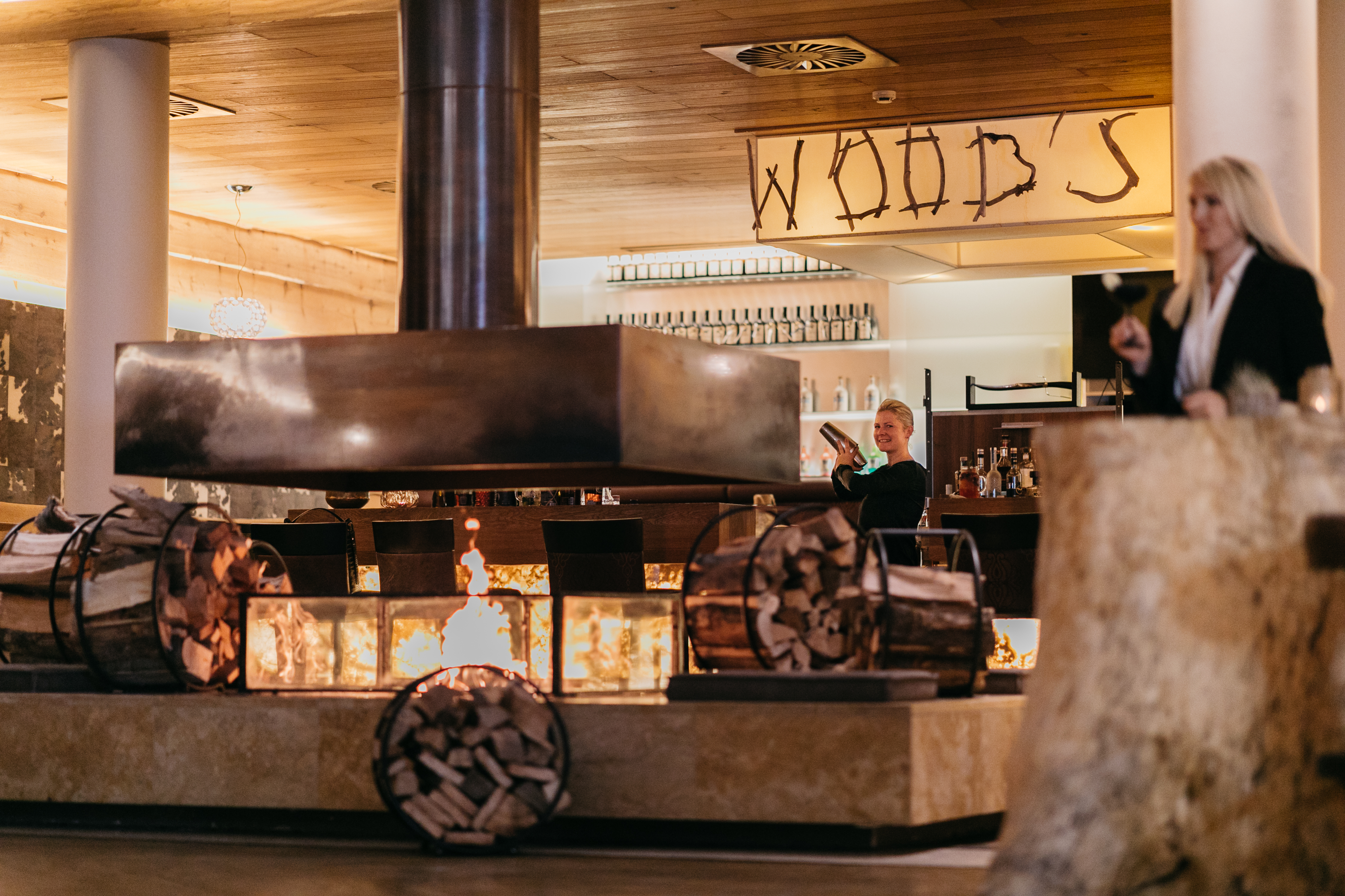 Seminarraum: Hotelbar - The Alpine Palace