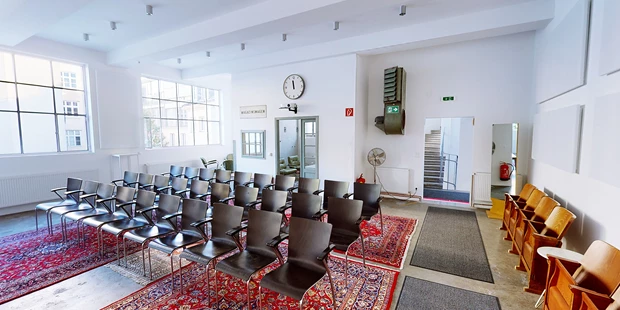 Tagungshotels - Beamer und Leinwand - FILM LOFT Nr.2 - FILM LOFTS Nr. 1, 2. & 3. im FILMQUARTIER WIEN