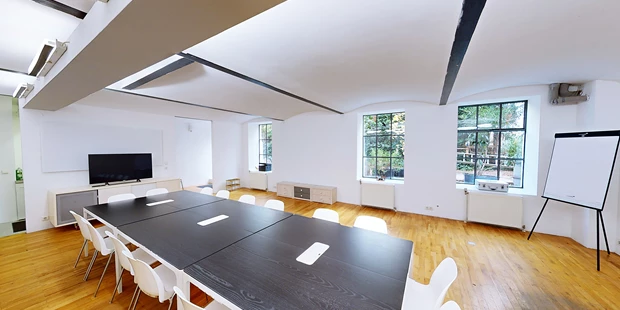 Tagungshotels - Beamer und Leinwand - VANILLA LOFT im FILMQUARTIER WIEN