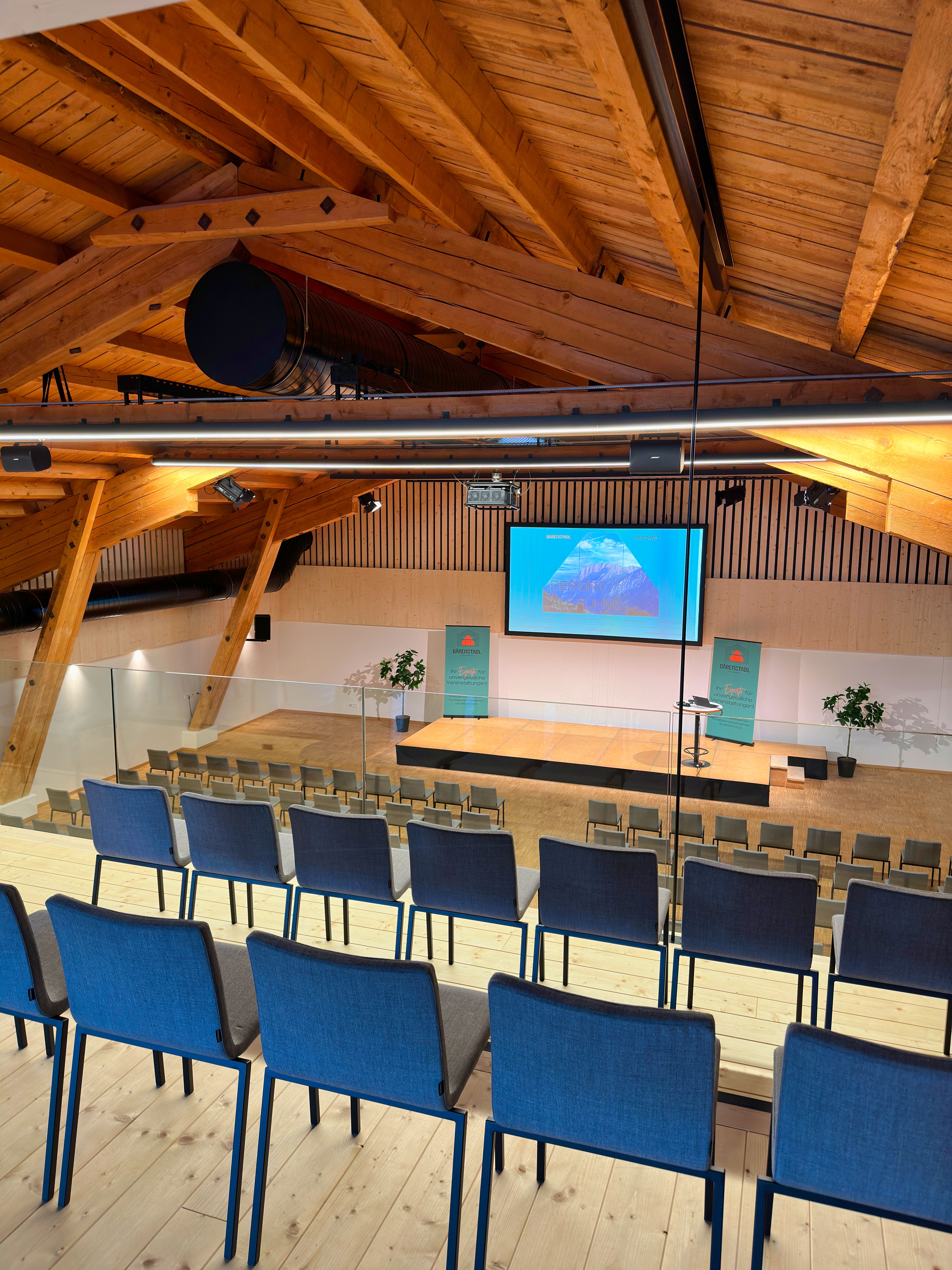 Seminarraum: Saal und Panoramalounge miteinander nutzbar - Bärenstadl Assling