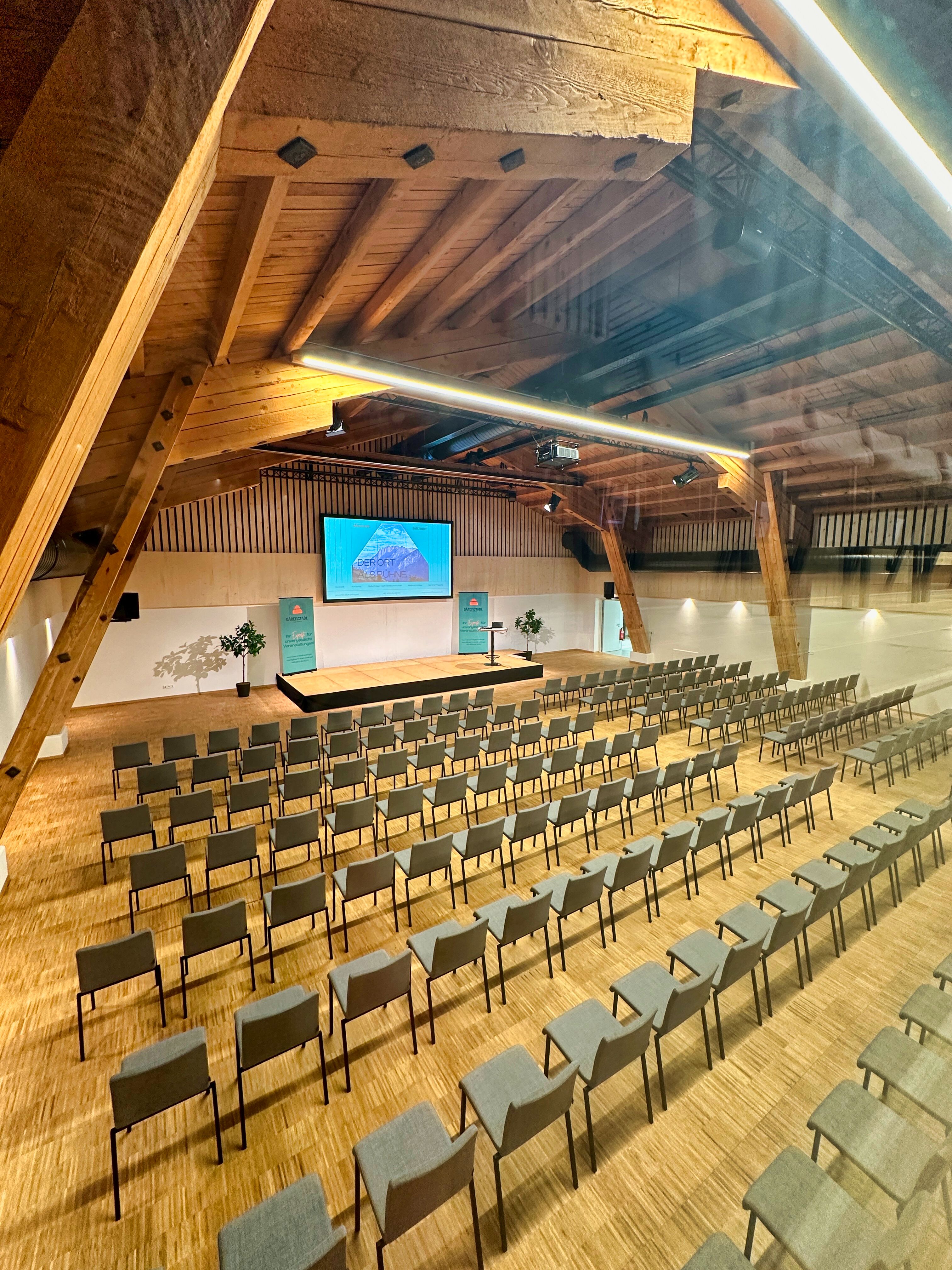 Seminarraum: Saal - Bärenstadl Assling