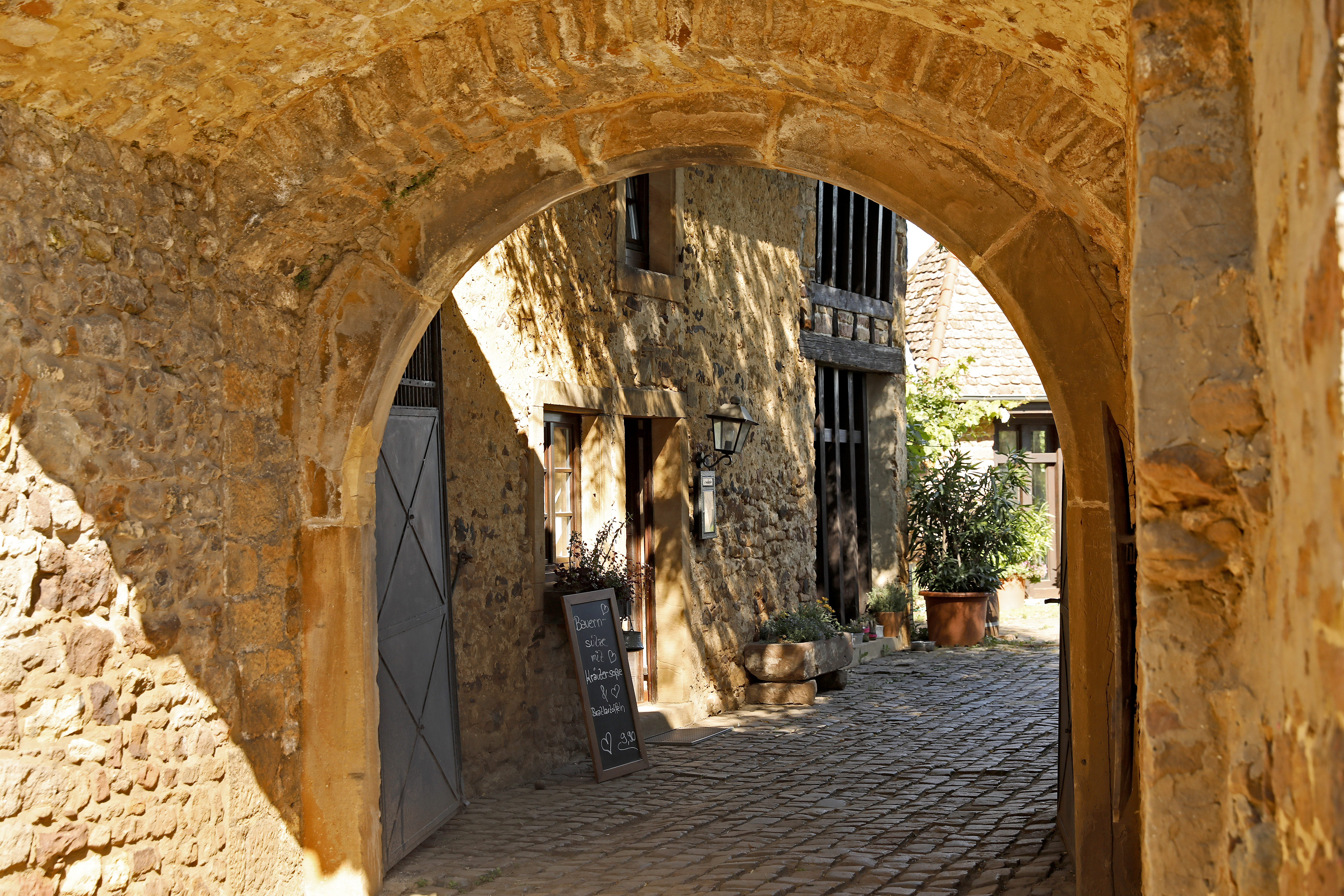 Seminarraum: Hofgut Battenberg/ Pfalz