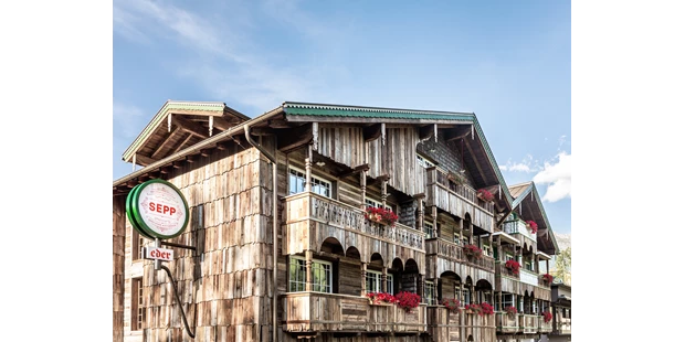 Tagungshotels - Beamer und Leinwand - Hotel SEPP Außenansicht - Hotel SEPP - Alpin Boutique Hotel - Adults Only