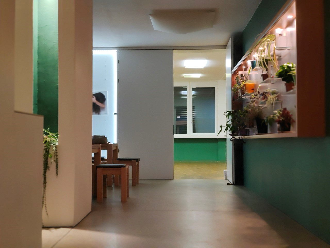 AUBERGiNE Räume Empfang & Community Space & Küche