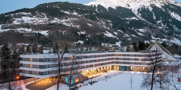 Tagungshotels - Beamer und Leinwand - Im Winter  - TUI Blue Montafon