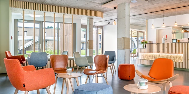 Tagungshotels - Beamer und Leinwand - Welome Lobby - 360° by teamgeist
