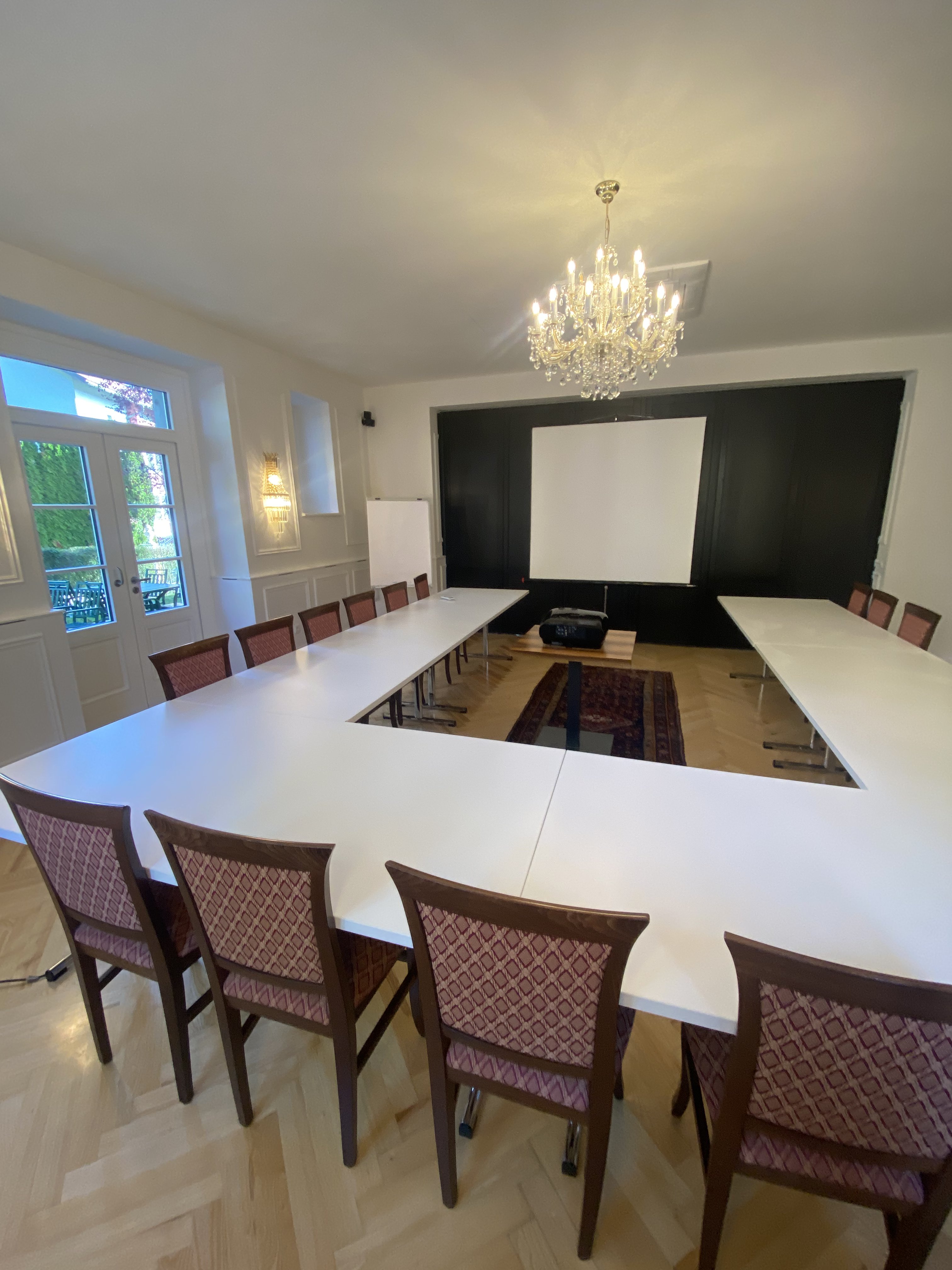 Seminarraum: Ritter Saal - Georgi Schloss