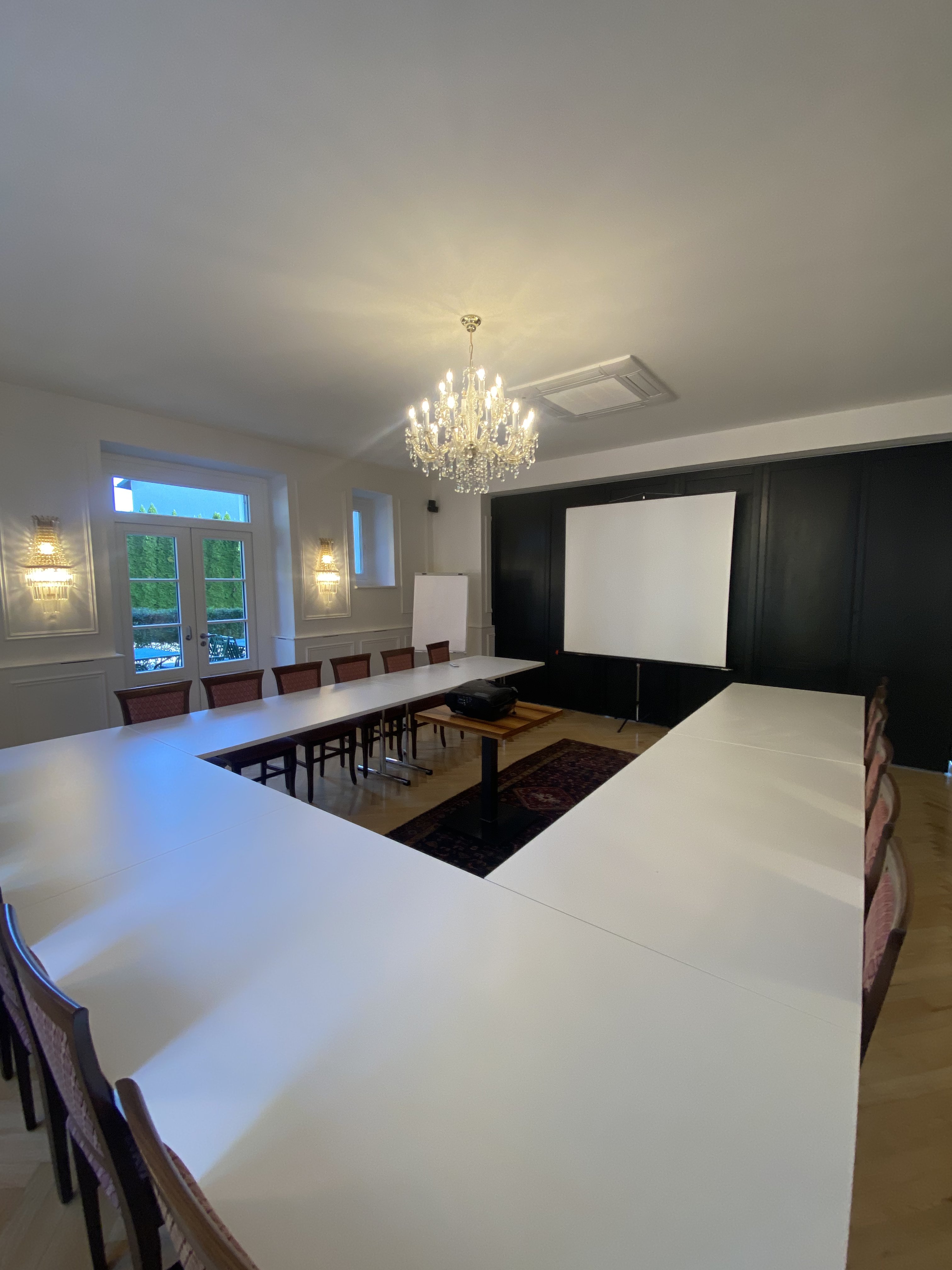 Seminarraum: Ritter Saal - Georgi Schloss