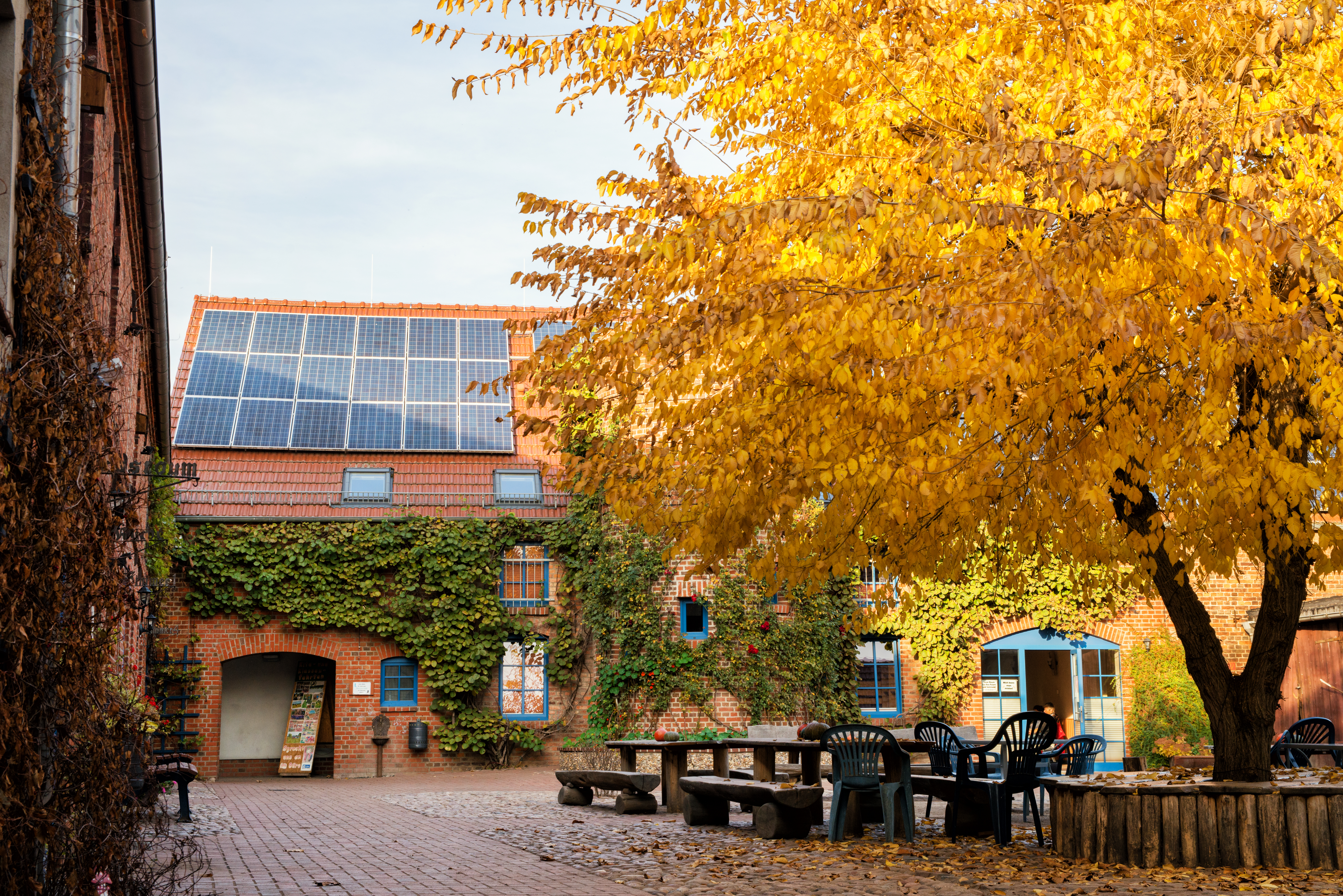 Seminarbauernhof Groß Briesen  Räume Unser Innenhof