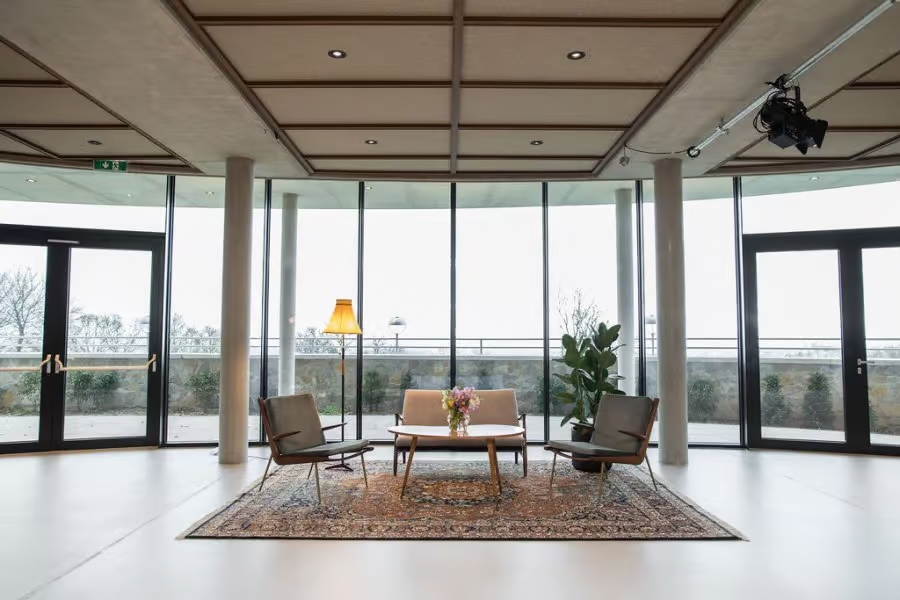 Weitsicht Cobenzl Räume Panoramahaus Gartensalon