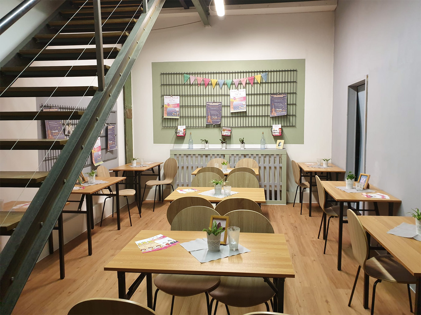 Tante Astrid - Die Location für erfolgreiche Events und Seminare Räume Das "Café"