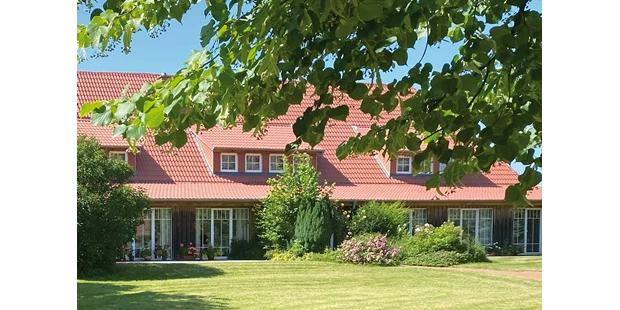 Tagungshotels - Beamer und Leinwand - Die „Pension“. - Seminarlocation nahe der Ostsee „Elme und Horst“.