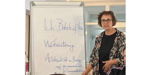 Tagungshotels - Beamer und Leinwand - Gut moderiert. - Seminarlocation nahe der Ostsee „Elme und Horst“.