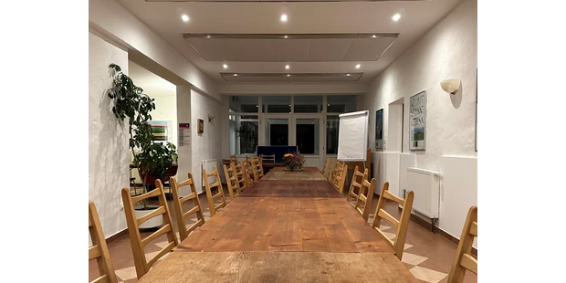 Tagungshotels - Beamer und Leinwand - Viel Platz. - Seminarlocation nahe der Ostsee „Elme und Horst“.
