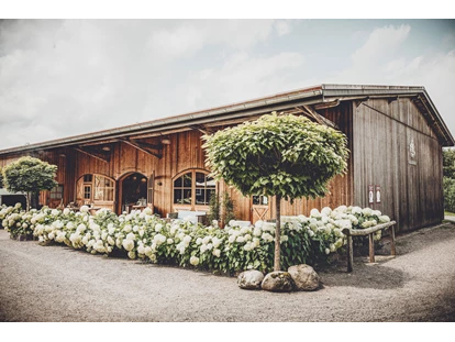 Tagungshotels - Lüneburger Heide - Die Fachwerkscheune von außen - EGGERSHOF