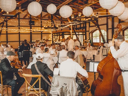 Tagungshotels - Lüneburger Heide - Die Fachwerkscheune von innen - EGGERSHOF