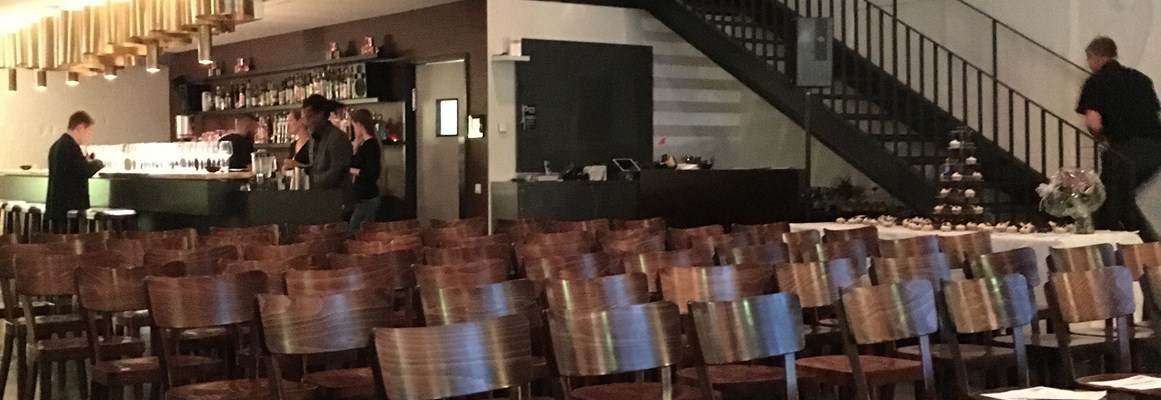 Seminarraum: Kinobestuhlung auf zwei Ebenen - Kesselhaus Bar & Restaurant