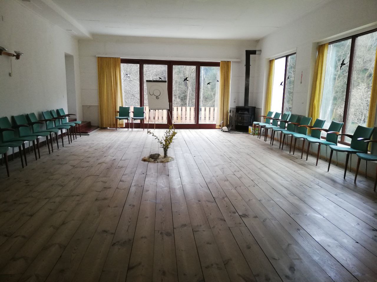 Tagungshotels - Windhaag bei Freistadt - Es folgt ein neues Bild mit den neuen Verdunklungsvorhängen. - Verein Oase der Ruhe, 3972 Bad Großpertholz, Joachimstal, Waldviertel