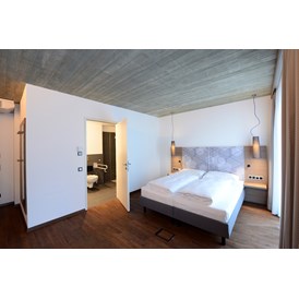 Seminarraum: Doppelzimmer "Grande barrierefrei"
(insg. 85 Zimmer im Hotel verfügbar, sowohl zur Einzel-, als auch zur Doppelbelegung) - arte Hotel Kufstein