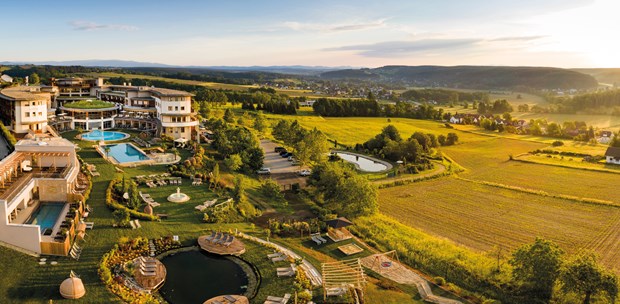 Tagungshotels - Riegersburg (Riegersburg) - 30.000 m² Resortfläche bieten Raum für Ruhe und Entspannung - Larimar Hotel Stegersbach
