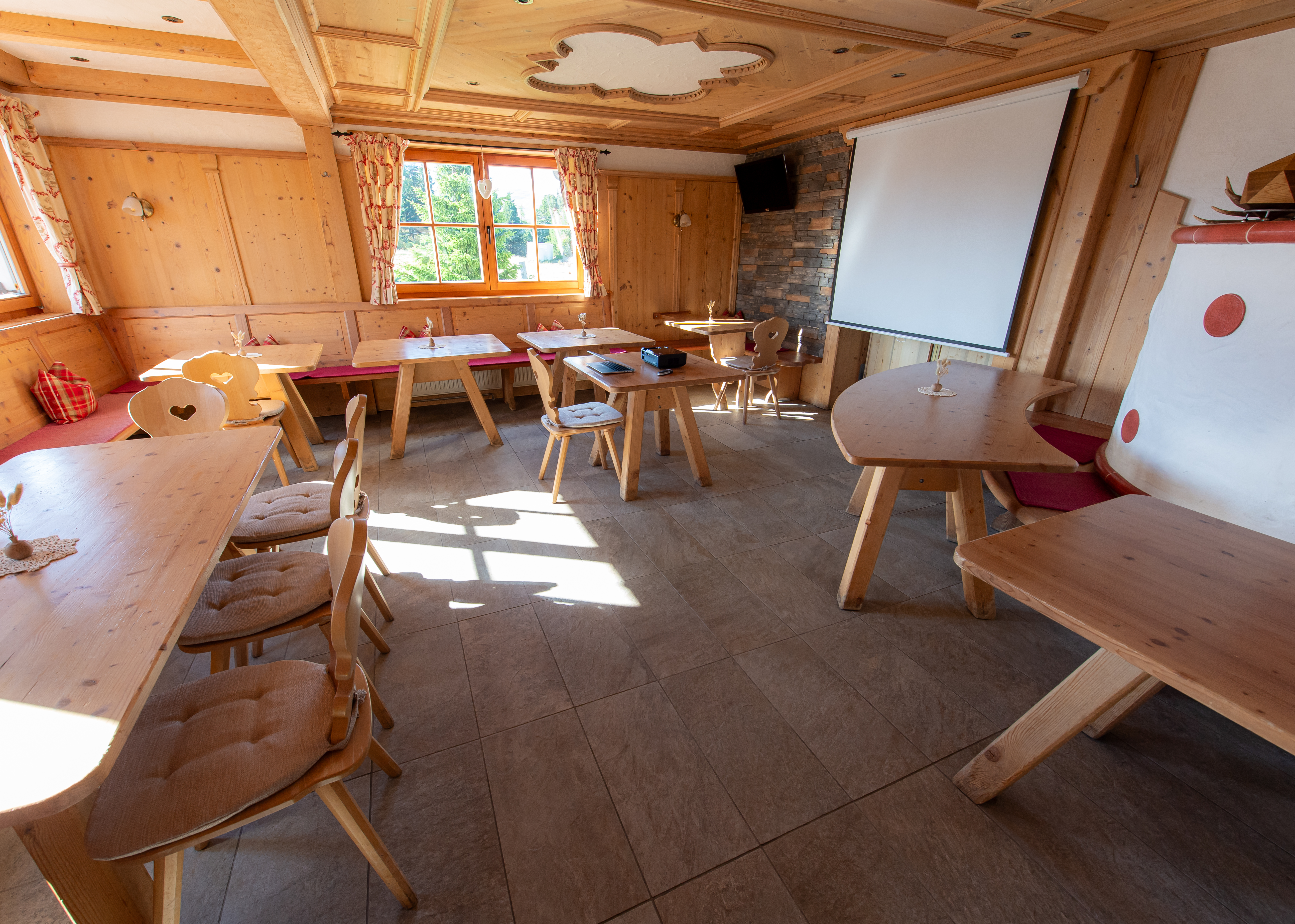 Seminarraum: Seminarraum  - JAUCHZA! Hütte