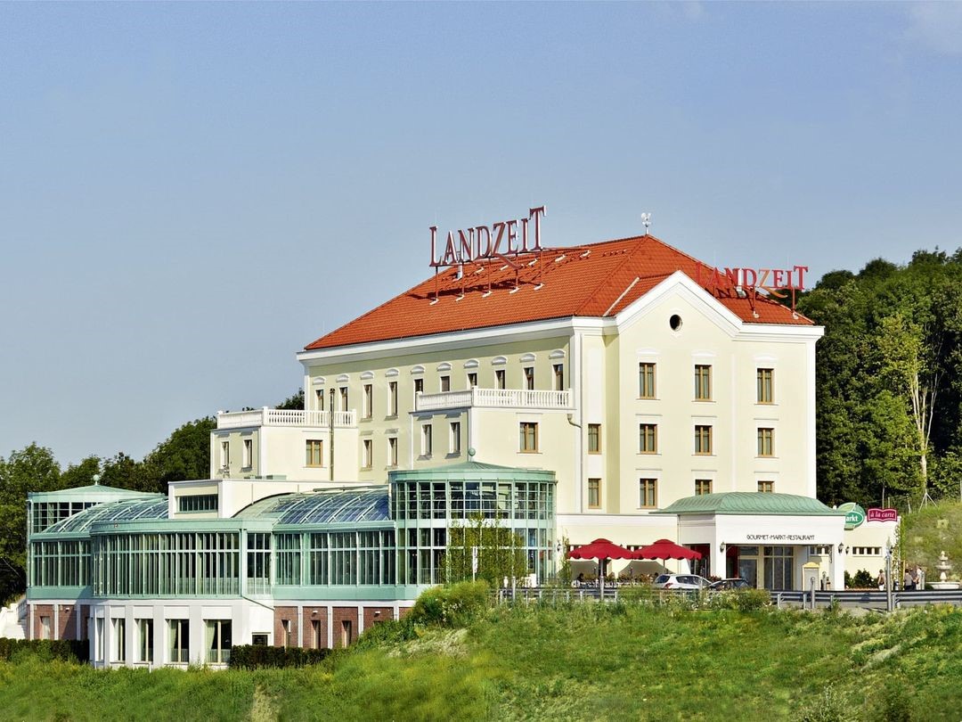 Tagungshotels - Österreich - Landzeit Steinhäusl bei Wien
 - Landzeit Seminarzentrum Steinhäusl