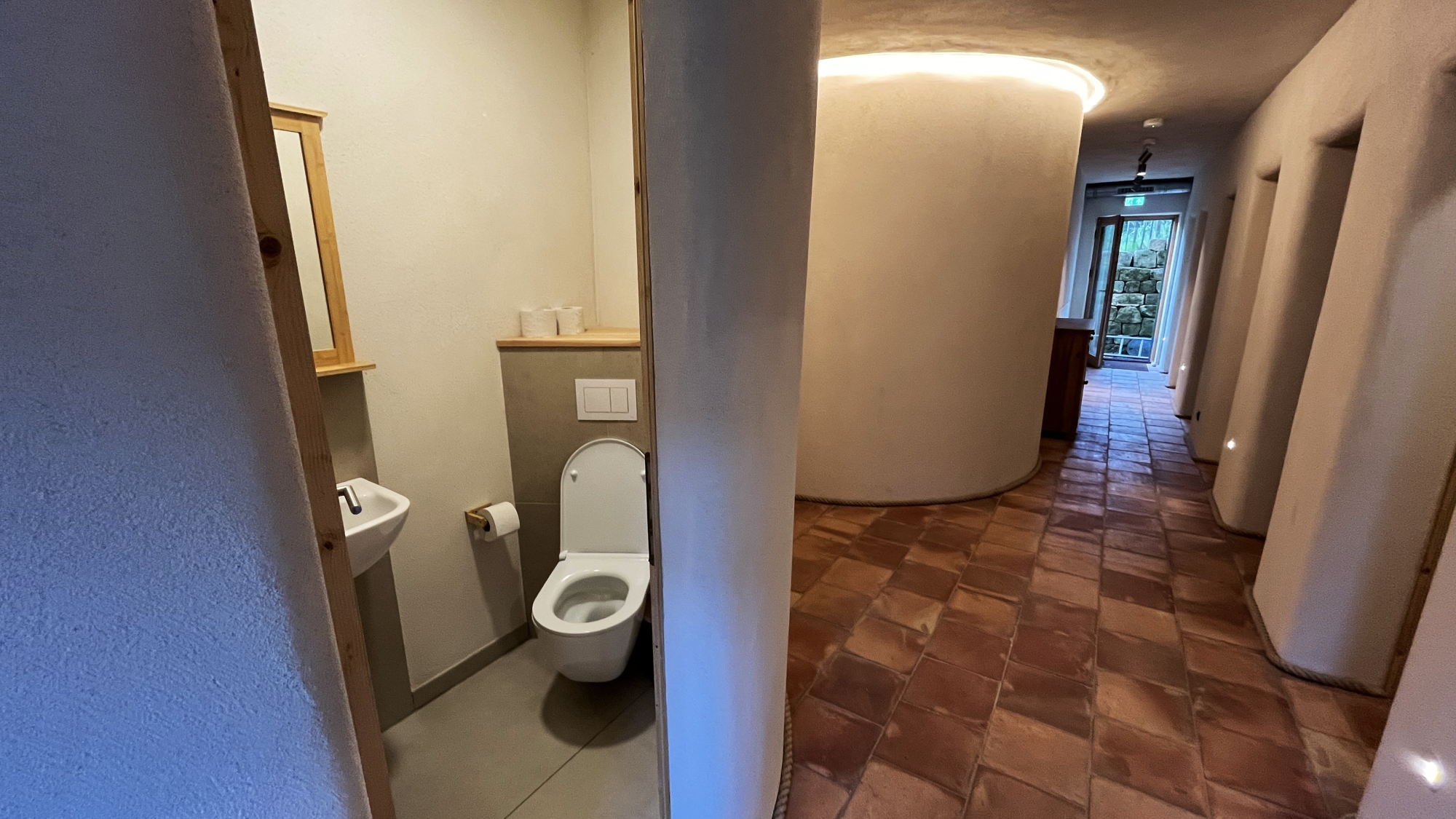 Seminarraum: Sanitärräume - Herberge auf dem Kulm