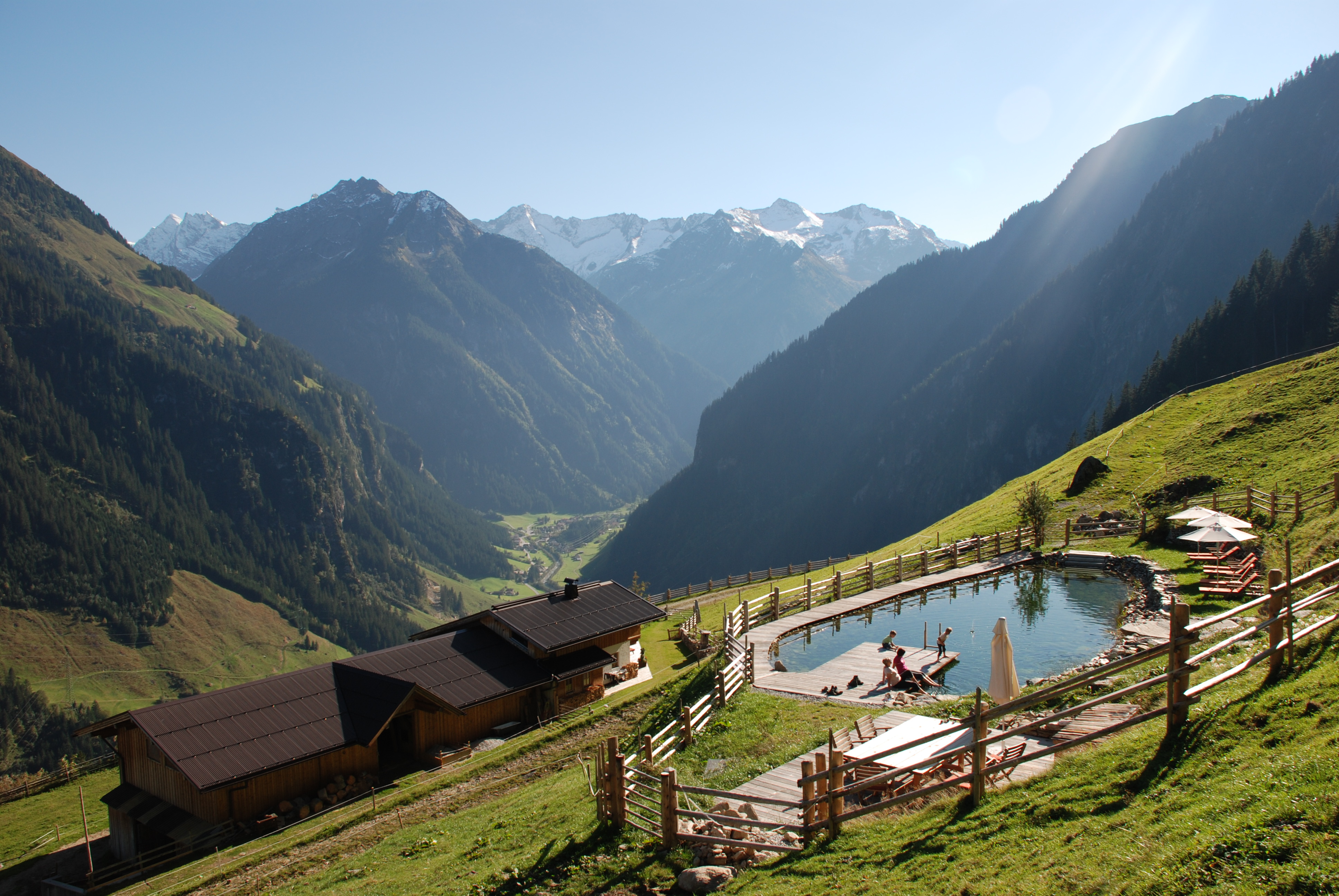 Seminarraum: Ausblick Bergsee Hütte - Grasberg Alm