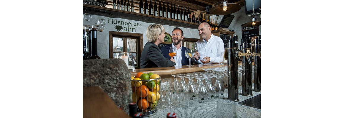 Seminarraum: Bar in der Tiroler Alm - Eidenberger Alm