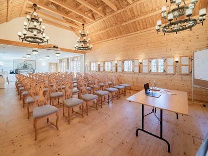 Tagungshotels - Portier: kein Portier - Feststadl_Bestuhlungsvariante - Almdorf Seinerzeit