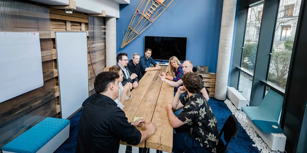 Tagungshotels - Beamer und Leinwand - smartvillage