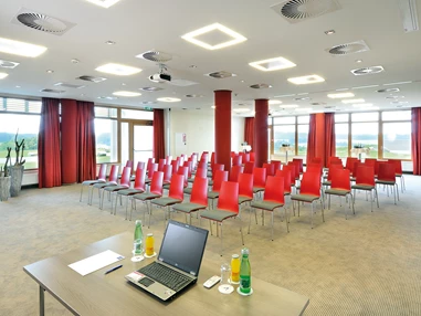 Seminarraum: Das Falkensteiner Hotel & SPA Bad Leonfelden lädt zu Tagungen und Kongressen nach Oberösterreich. - Falkensteiner Bad Leonfelden