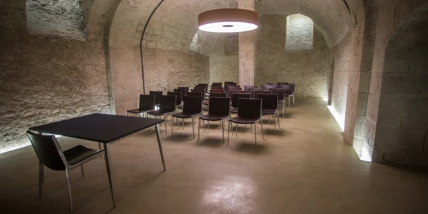 Tagungshotels - Beamer und Leinwand - Alte Hofbibliothek