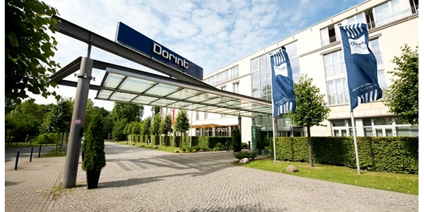 Tagungshotels - Beamer und Leinwand - Dorint Hotel Potsdam - Außenansicht - Dorint Hotel Potsdam