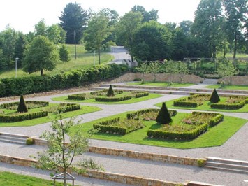 Landschloss Parz Räume Renaissance-Garten