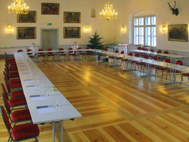 Seminarraum: Landschloss Parz