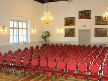 Seminarraum: Landschloss Parz