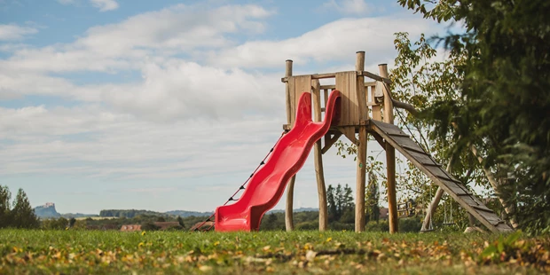 Tagungshotels - Beamer und Leinwand - Kinderspielplatz  - Weinschloss Thaller
