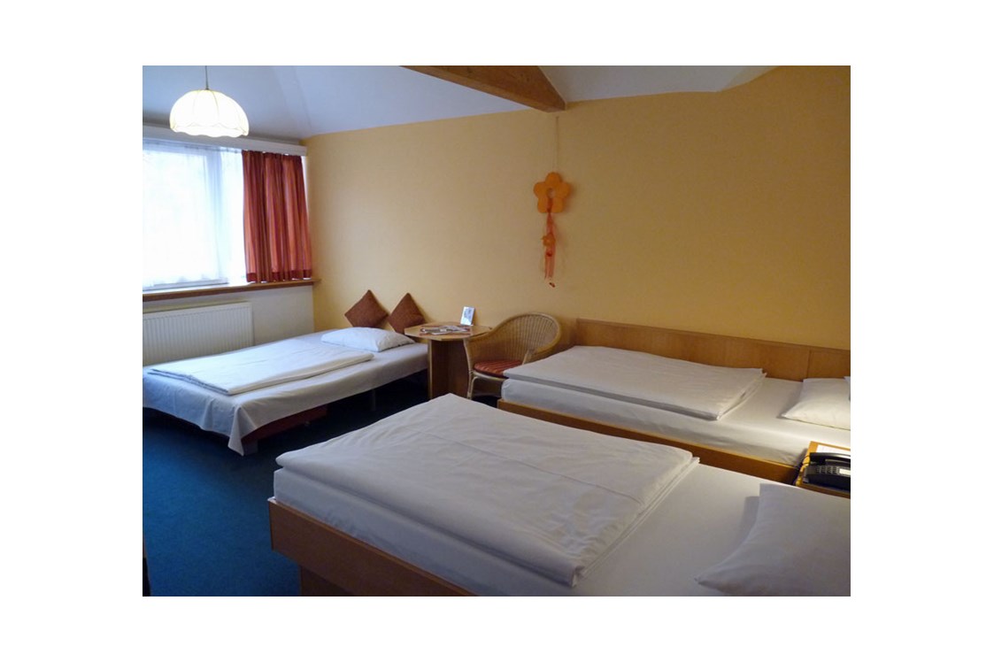 Seminarraum: Mehrbettzimmer - Oste-Hotel