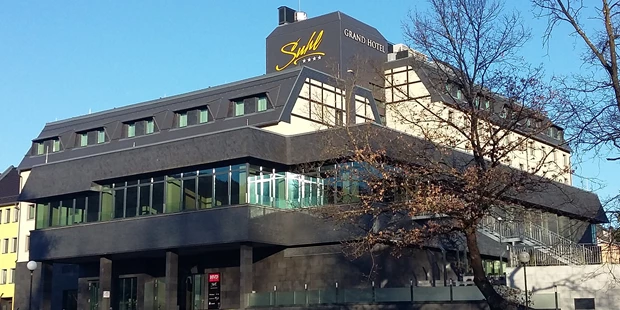 Tagungshotels - Franken - Fassade, Tagungsraum Goethe in der ersten Etage - HVD Grand Hotel Suhl