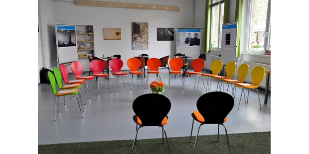 Tagungshotels - Beamer und Leinwand - Raum auf Zeit Mannheim, Teamparcours-mannheim.de