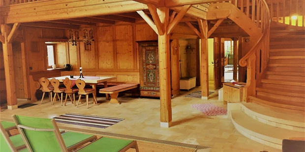 Tagungshotels - Beamer und Leinwand - Seminarhaus Waldhof