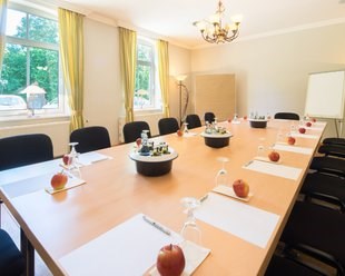 Seminarraum: Meetingraum Lindenstube - Seehotel Heidehof